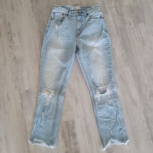 Aberocrombie & Fitch High Rise Mom Jeans Distressed Light Wash